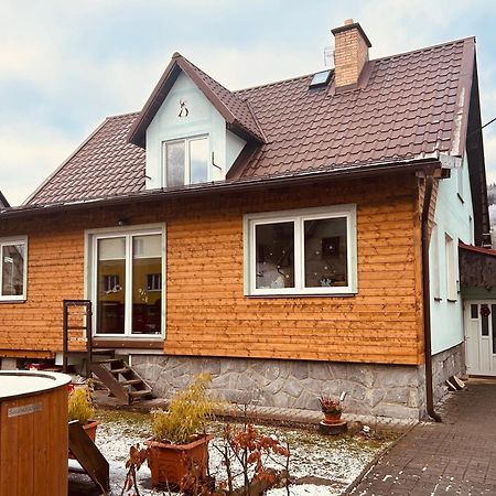 Apartmama Lipova Bagian luar foto