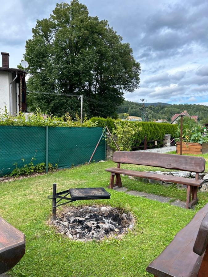 Apartmama Lipova Bagian luar foto